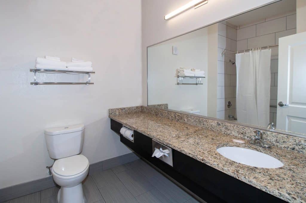 Two Queens Deluxe bathroom hotel room