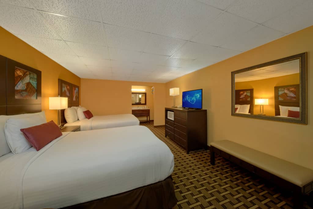 Two Double Beds with Sleeper Sofa Vacation Lodge Hotel Pigeon TN
