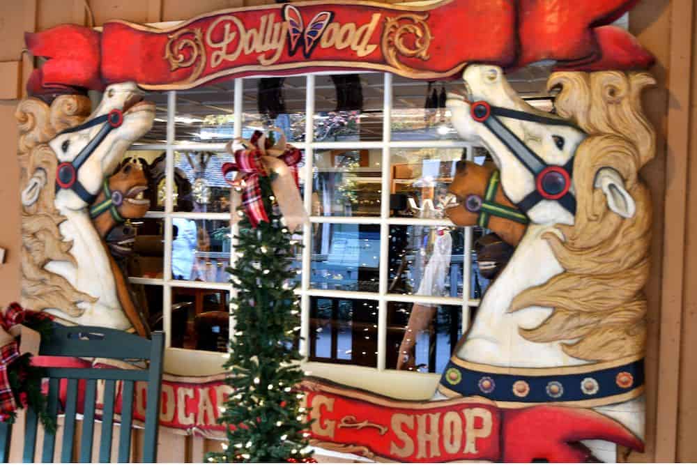 5 Unique Dollywood Gift Shops That You’ll Want to Explore