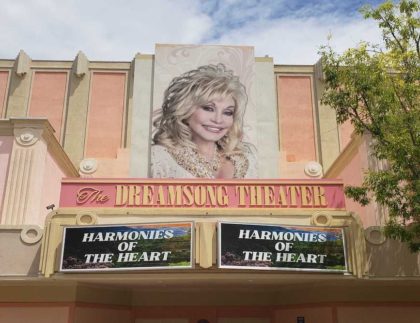 Dreamsong theater in Dollywood