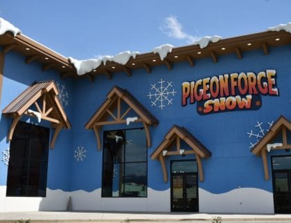 Pigeon Forge Snow building