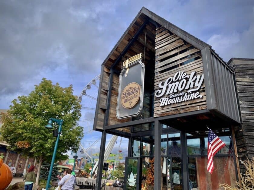 4 Distilleries In Pigeon Forge To Check Out   Ole Smoky 1 840x630 